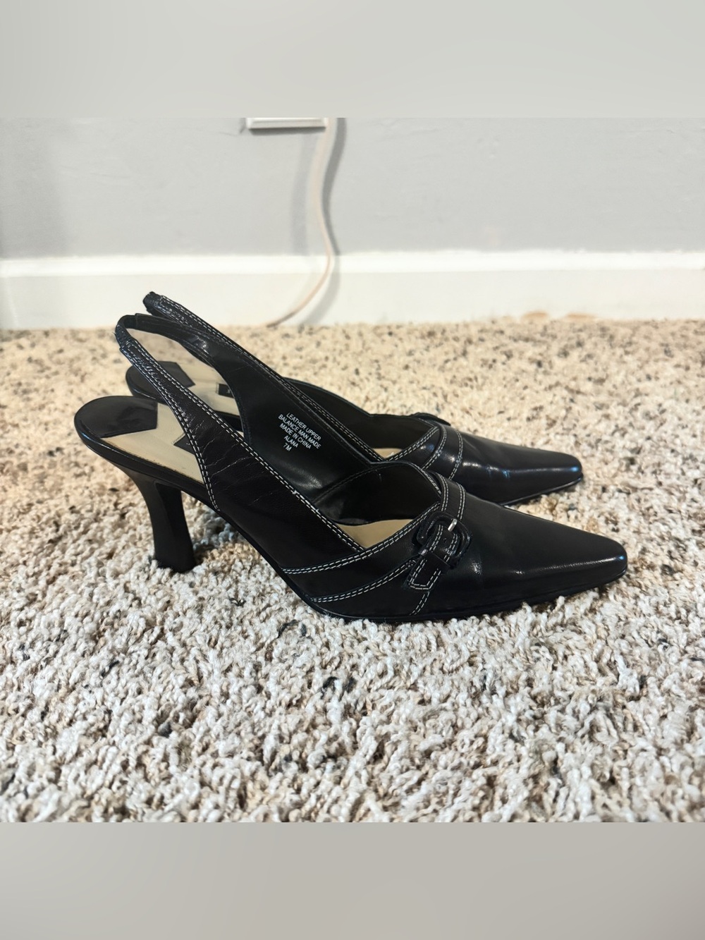 Vintage Black Sling Back Kitten Heels